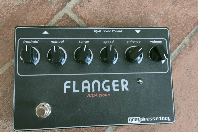 GREYDRESSEDBOY A/DA FLANGER CLONE