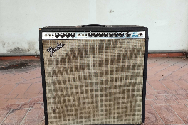 FENDER SUPER REVERB SILVERFACE