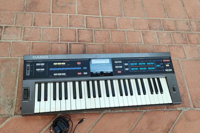 CASIO CZ 1000