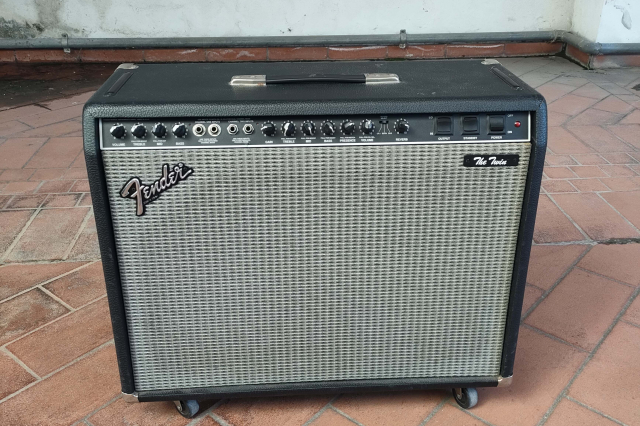 FENDER THE TWIN BLACK KNOBS