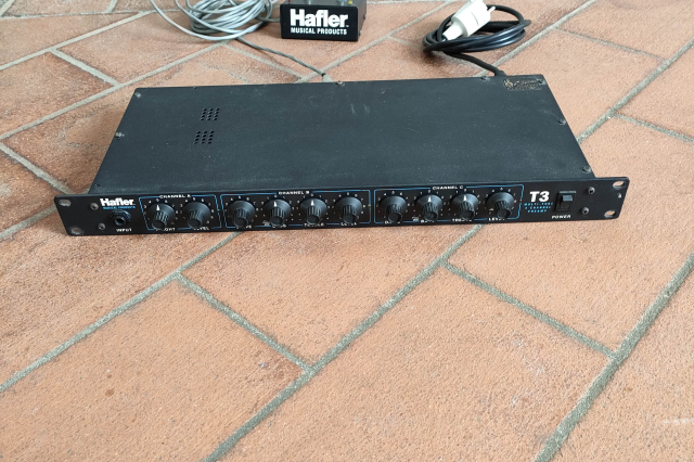 HAFLER T3 TUBE PREAMP