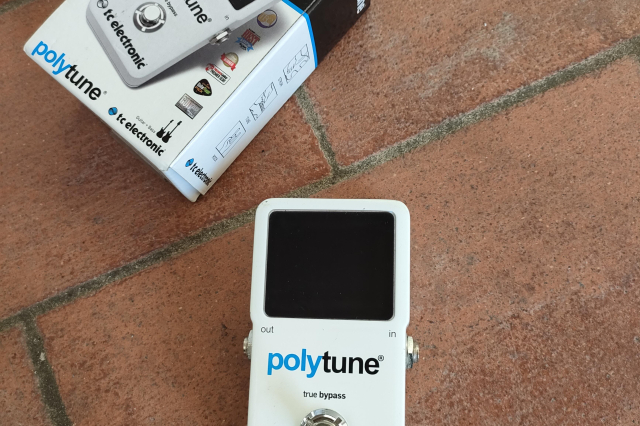 TC ELECTRONIC POLYTUNE 2