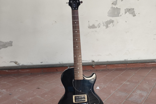 EPIPHONE LES PAUL JUNIOR 2013
