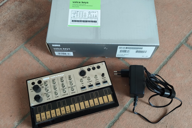 KORG VOLCA KEYS