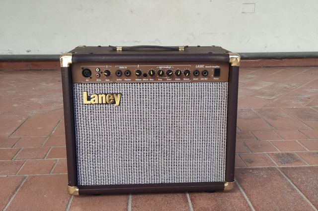 LANEY LA 30 C