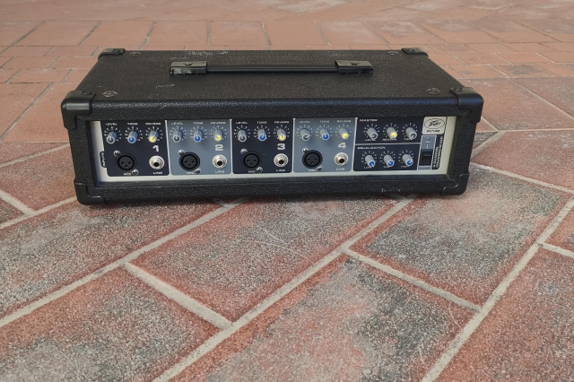 PEAVEY PVI 4B
