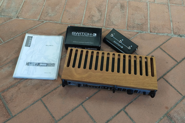 TC HELICON VOICEWORKS + SWITCH