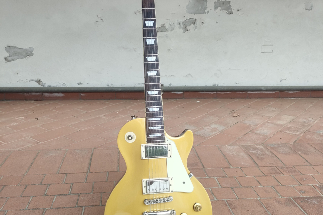 EPIPHONE LES PAUL STANDARD 50s GOLD TOP
