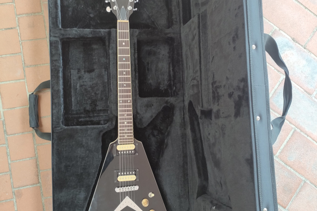 DEAN V 79