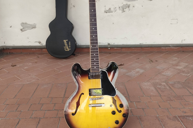 GIBSON ES 335 DOT MEMPHIS 2010
