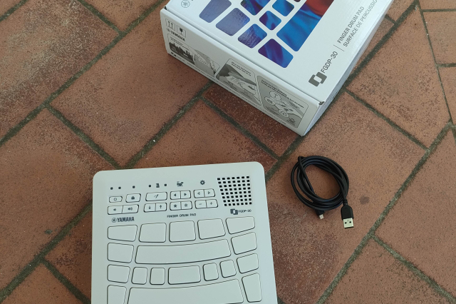 YAMAHA FGDP 30 FINGER DRUM PAD