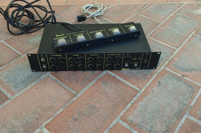 IBANEZ UE 400