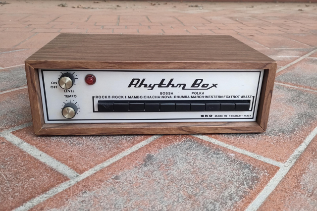 EKO RHYTHM BOX
