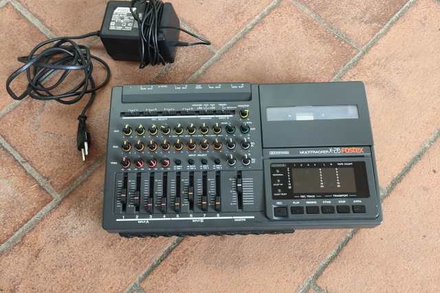 FOSTEX X-28