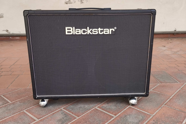 BLACKSTAR HTV-212