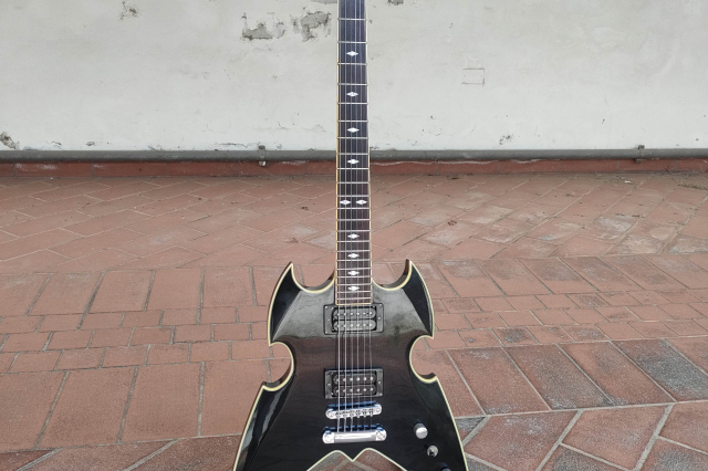 SILVERTONE APOCALYPSE CUSTOM