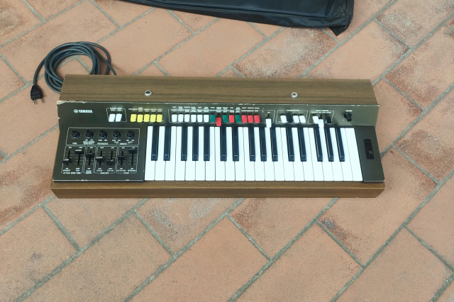 YAMAHA SY-1