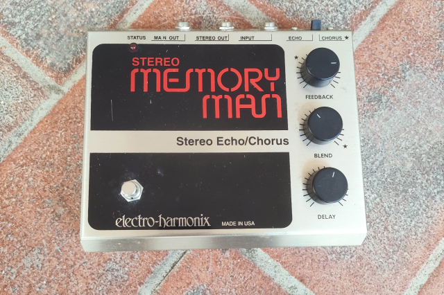 ELECTRO HARMONIX STEREO MEMORY MAN