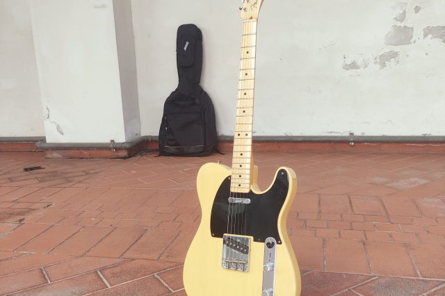 FENDER TELECASTER BAJA 2009