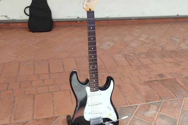 SQUIER STRATOCASTER KOREA 1991