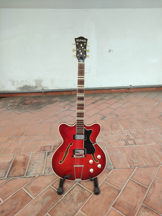 HOFNER VERITHIN