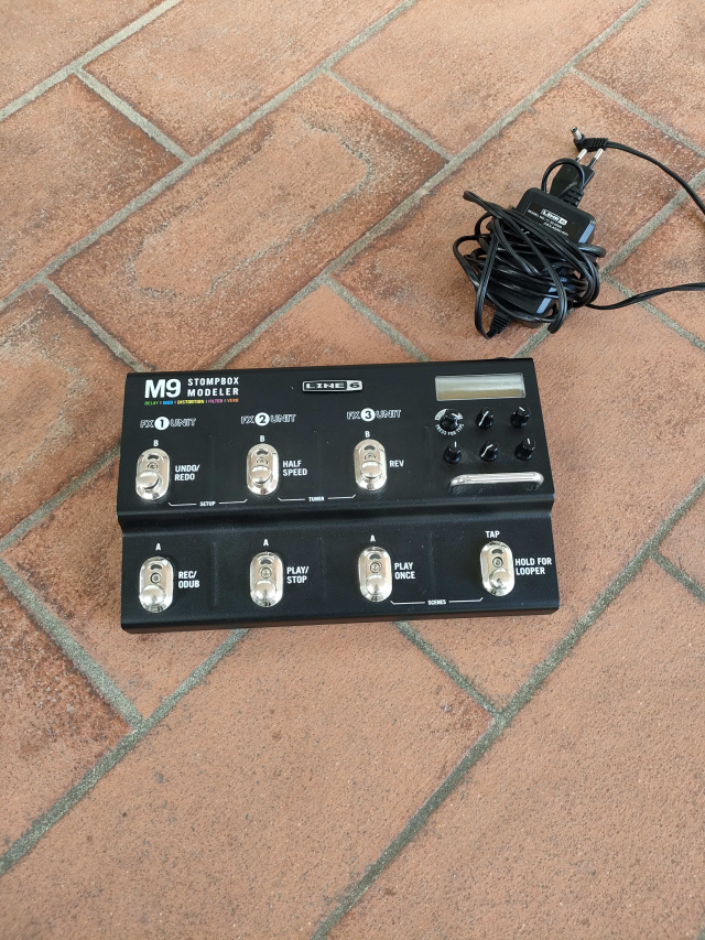 LINE 6 M9