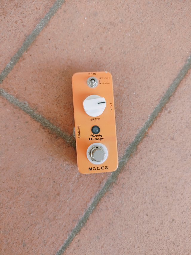 MOOER NINETY ORANGE