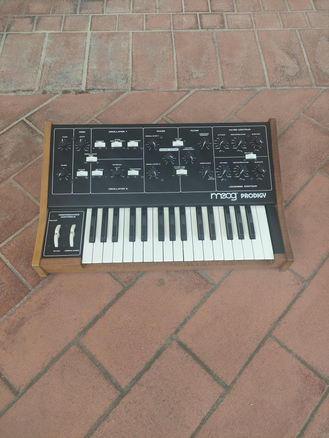 MOOG PRODIGY