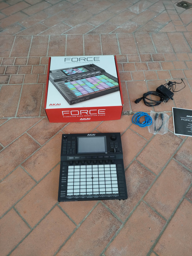 AKAI FORCE