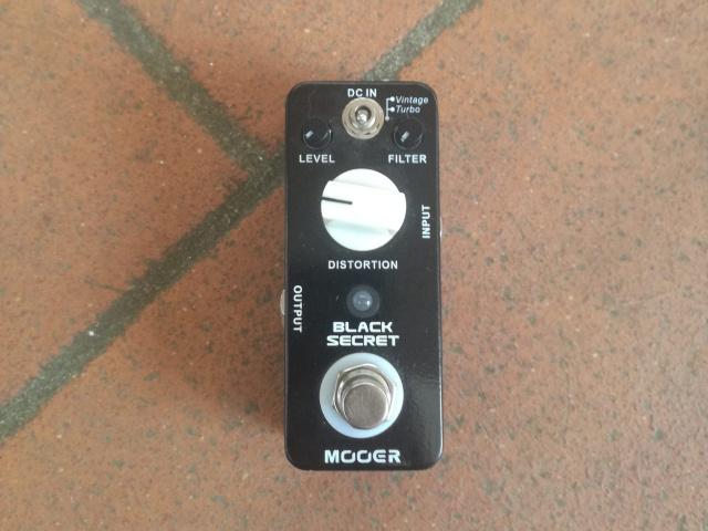 MOOER BLACK SECRET