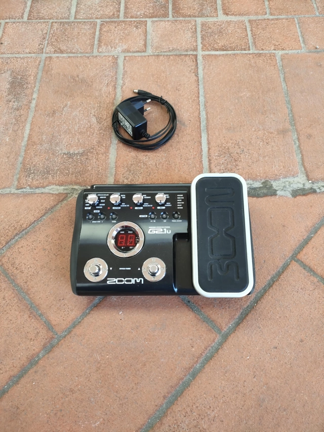 ZOOM G2.1U