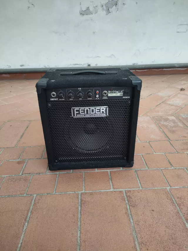 FENDER RUMBLE 15