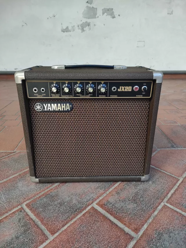 YAMAHA JX 20