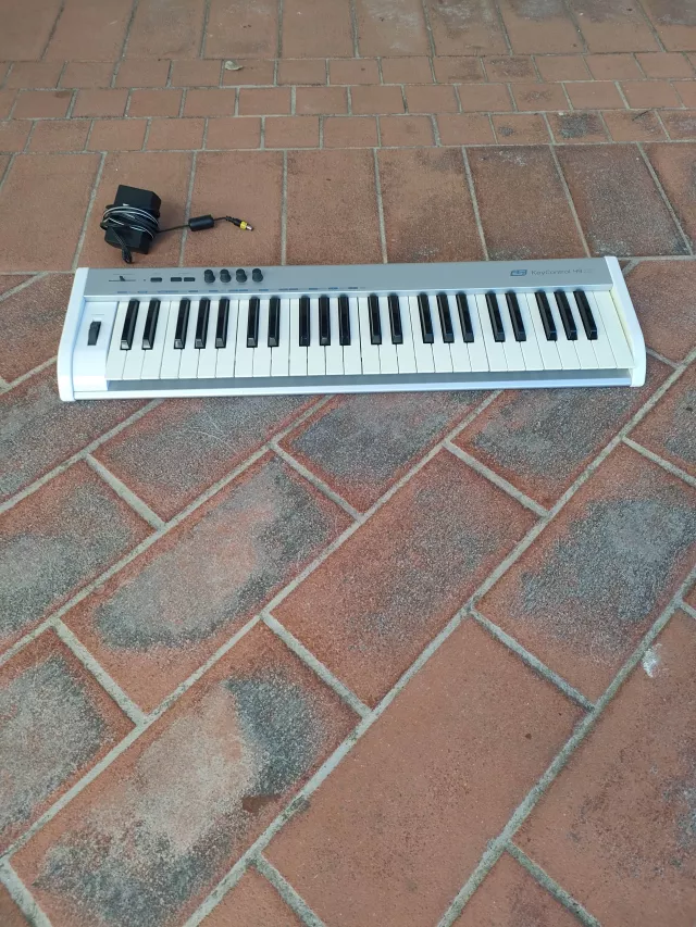 ESI KEYCONTROL 49 XT
