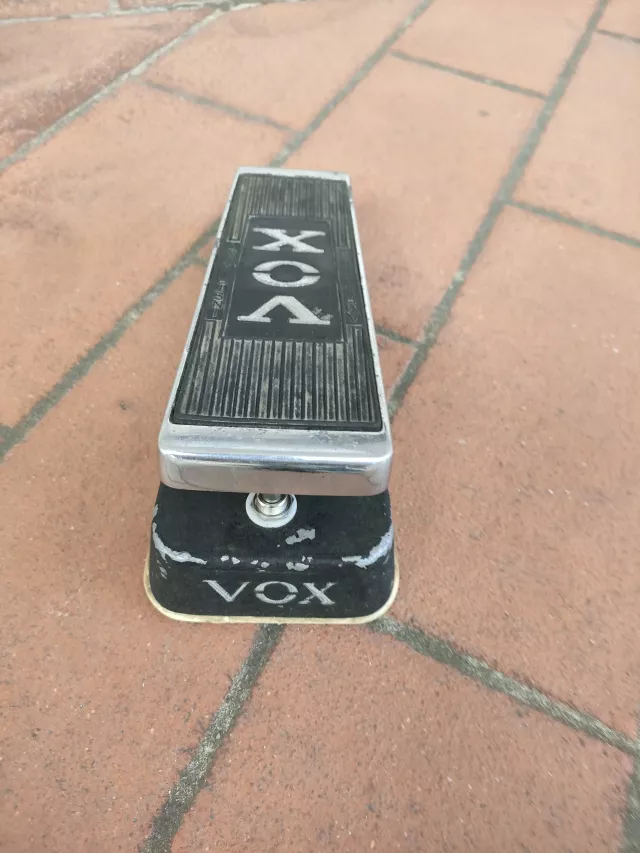 VOX V 846