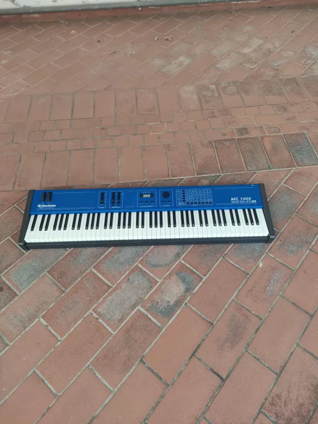 OBERHEIM MC 1000 88