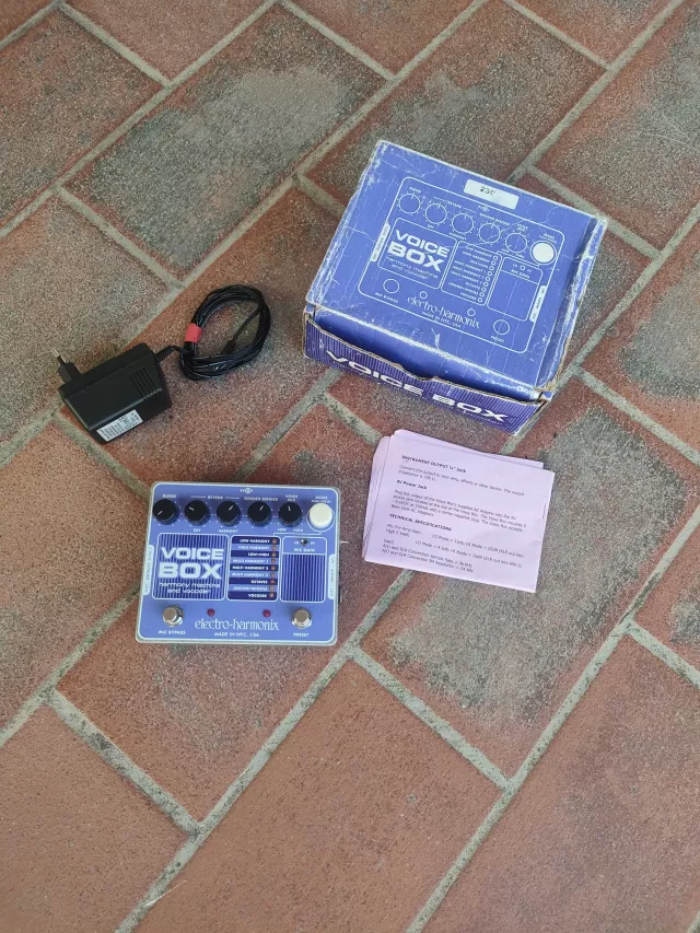 ELECTRO HARMONIX VOICE BOX