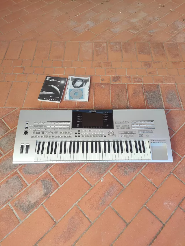 YAMAHA TYROS 1