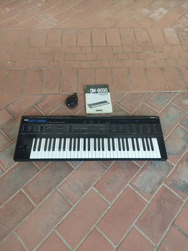 KORG DW 8000