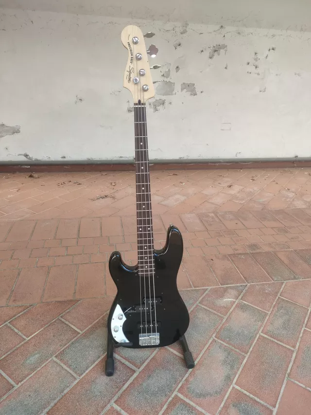 SQUIER STANDARD PRECISION BASS SPECIAL LEFTY 2003