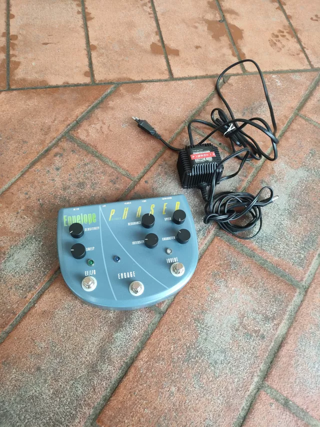 PIGTRONIX ENVELOPE PHASER V1