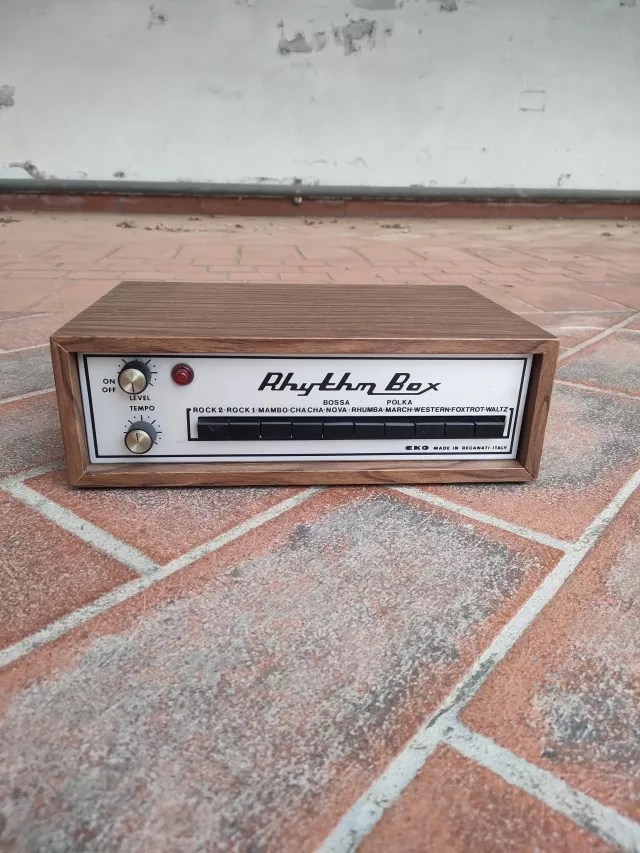EKO RHYTHM BOX