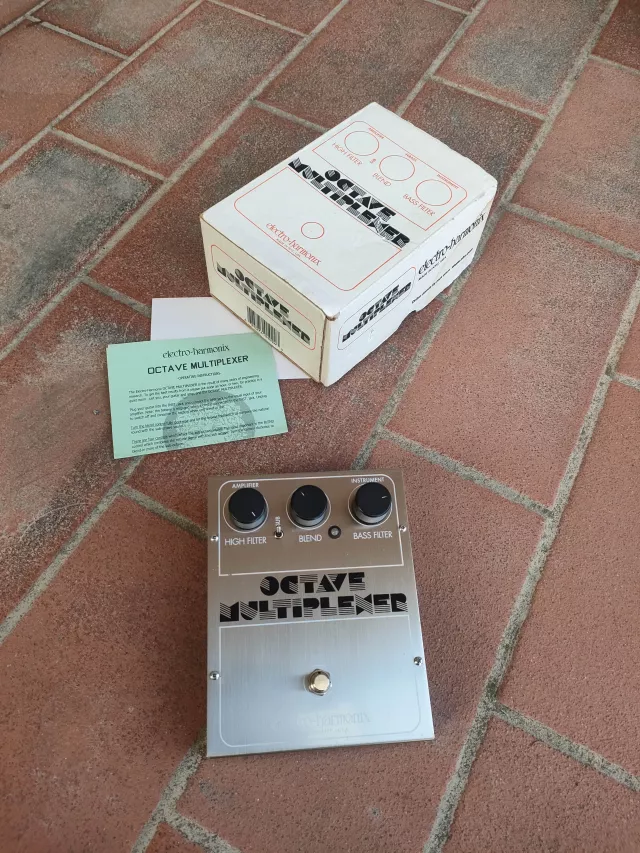ELECTRO HARMONIX OCTAVE MULTIPLEXER