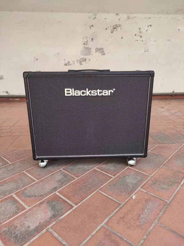 BLACKSTAR HTV-212