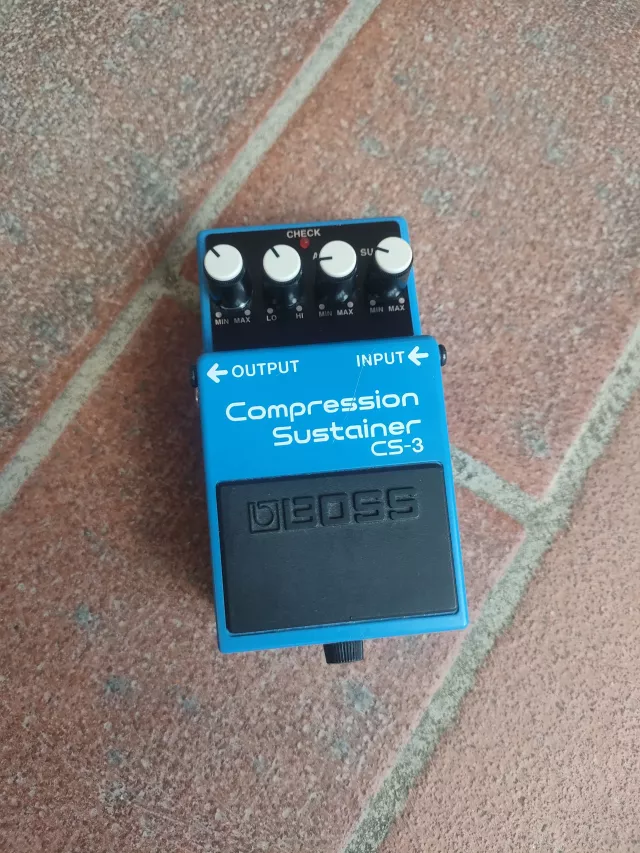 BOSS CS-3