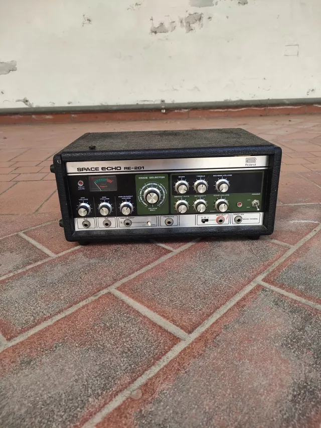 ROLAND RE-201 SPACE ECHO
