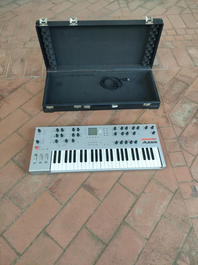 ALESIS ION