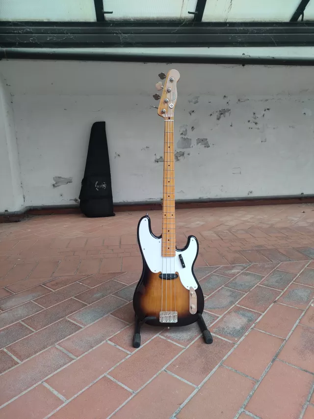 SQUIER CLASSIC VIBE '50S PRECISION BASS