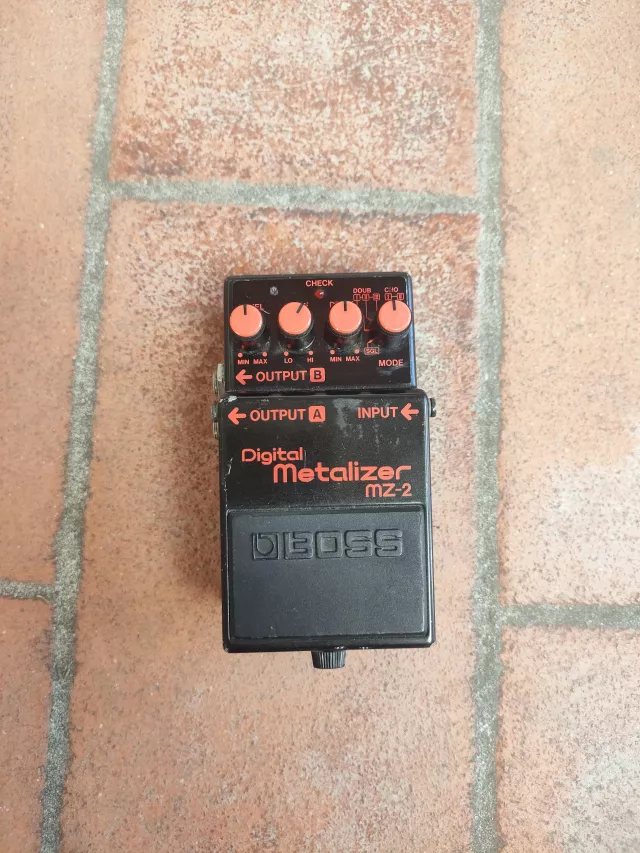 BOSS MZ-2 DIGITAL METALIZER