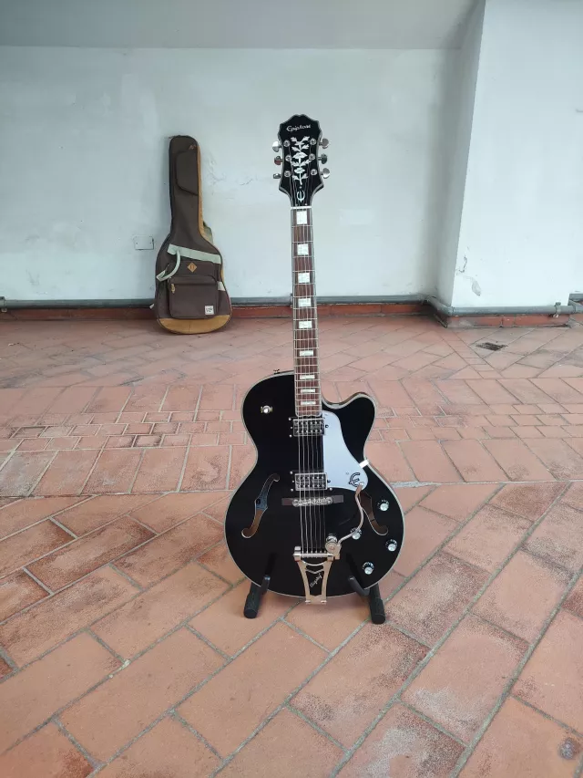 EPIPHONE EMPEROR SWINGSTER